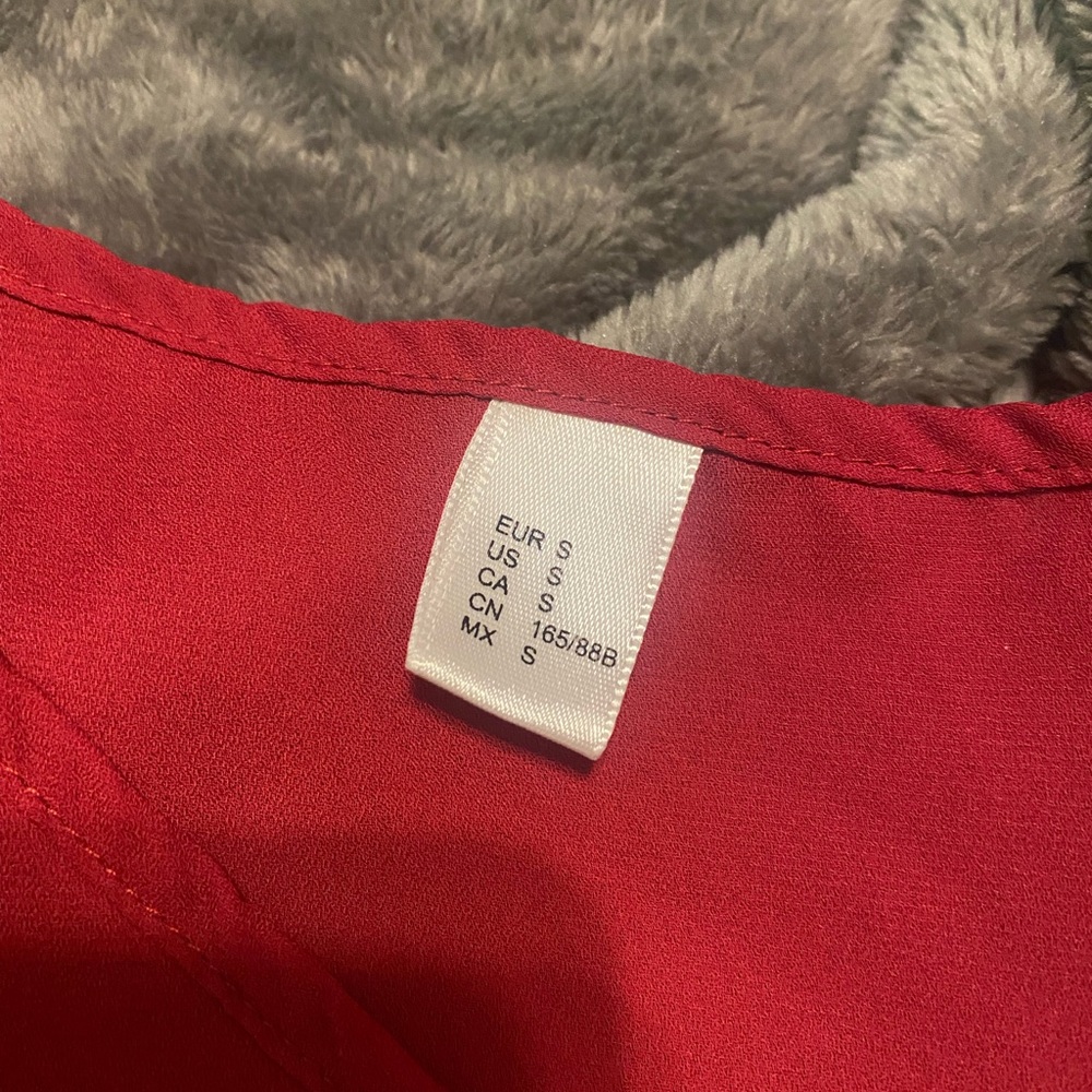 Red blouse - Picture 3 of 3